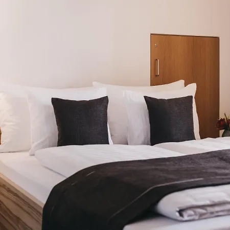 Kristall Apartament *